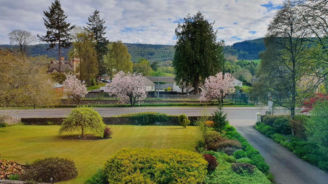 Willows Bed & Breakfast Pitlochry Exterior photo